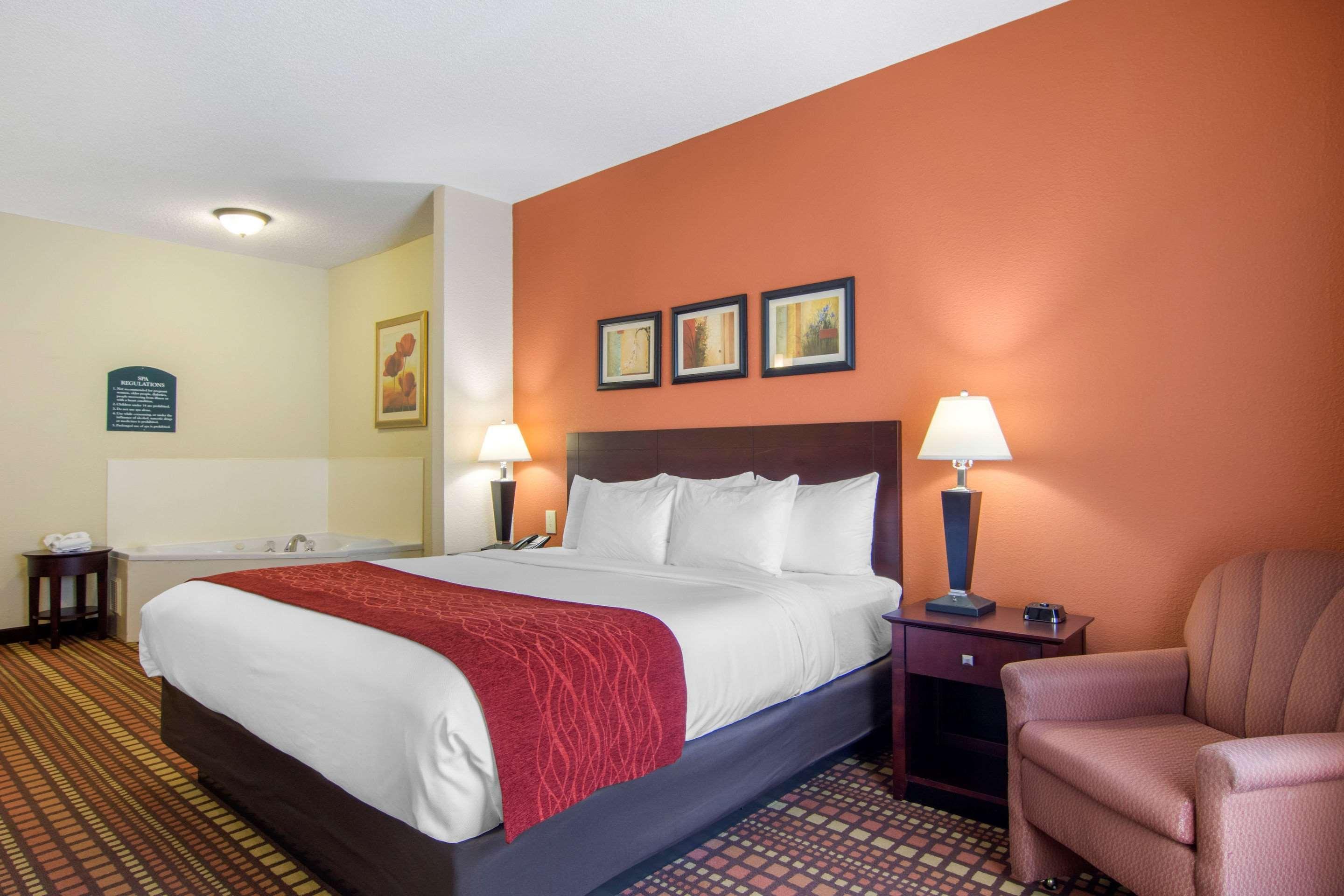 Comfort & Inn Suites Canton Exteriér fotografie